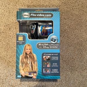 Disney Flix Video Cam 2008 Hannah Montana High School Musical Pirates Kid Camera